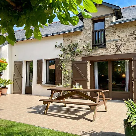 Renove Avec Jardin, Salle De Jeux Et Velos, Pres Du Canal De Nantes A Brest - Fr-1-306-1016 Lantställe *