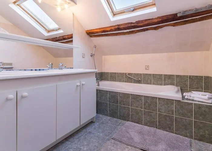 Rénové Avec Jardin, Salle De Jeux Et Vélos, Près Du Canal De Nantes à Brest - Fr-1-306-1016 * La Chevallerais