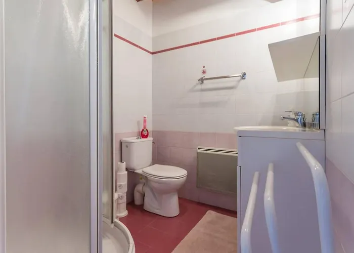 Hébergement de vacances Rénové Avec Jardin, Salle De Jeux Et Vélos, Près Du Canal De Nantes à Brest - Fr-1-306-1016 La Chevallerais