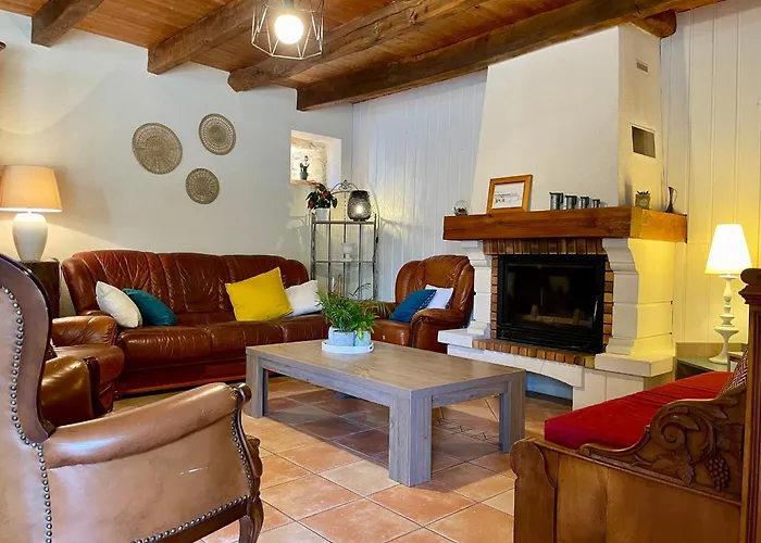 Rénové Avec Jardin, Salle De Jeux Et Vélos, Près Du Canal De Nantes à Brest - Fr-1-306-1016 * La Chevallerais