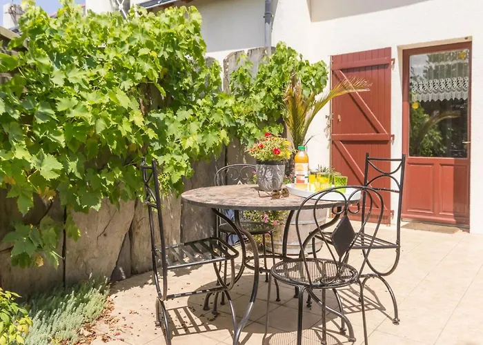 Rénové Avec Jardin, Salle De Jeux Et Vélos, Près Du Canal De Nantes à Brest - Fr-1-306-1016 * La Chevallerais